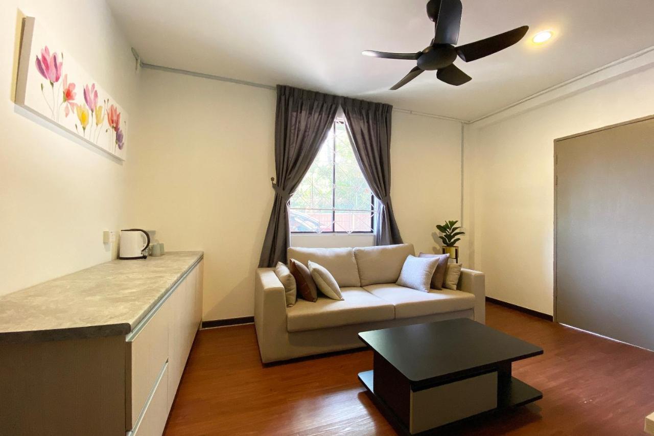 Hotel Oyo 89603 Treeline Urban 2*